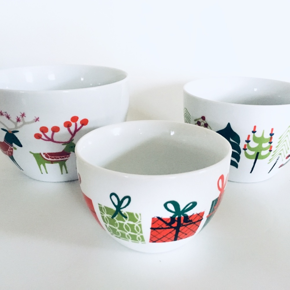 Crate & Barrel Christmas Nesting Bowls Set of 3 Jenny Bowers Hostess EUC
